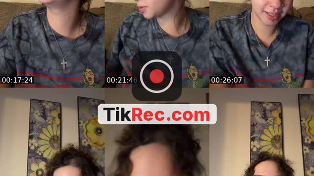 TikTok live: Ellooooo by @brinixole