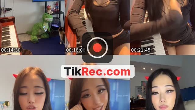 TikTok live: Don’t call me mommy😒 by @inesbunny730