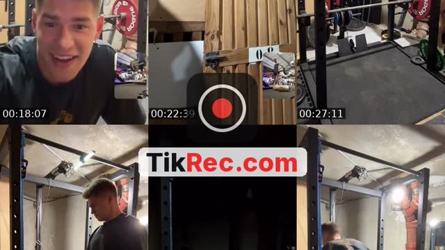 TikTok live: Leg daystruction💀 by @slogsfate