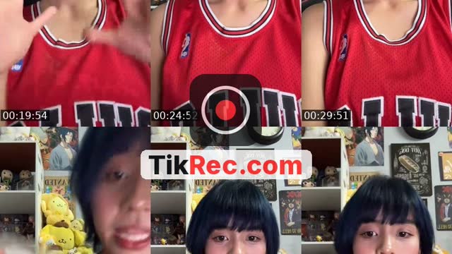 TikTok live: random by @amand4ily