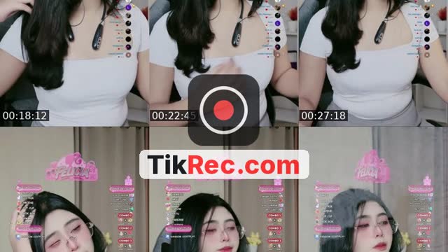 TikTok live: awal bulan when galeri menyala by @felicialidia28