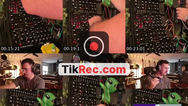 TikTok live: Making noise with analog synths by @sundrymedia