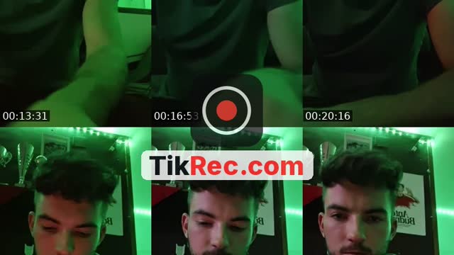 TikTok live: . by @antonlpr