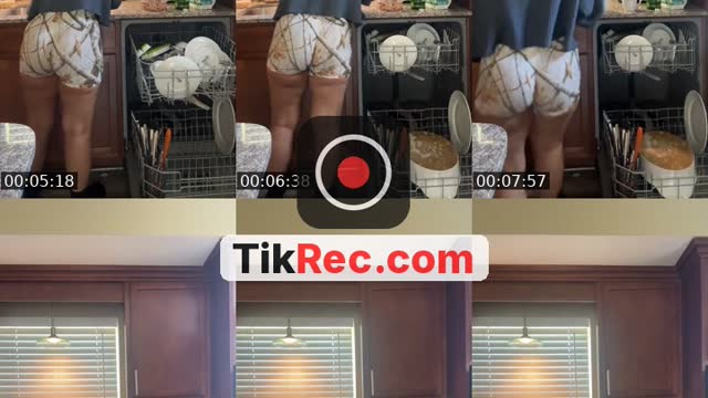 @farahlove111 TikTok live from 2026-09-18