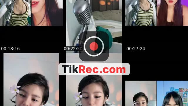 TikTok live: Good morning!!!🖤🐍 by @_queenitaliaxtita