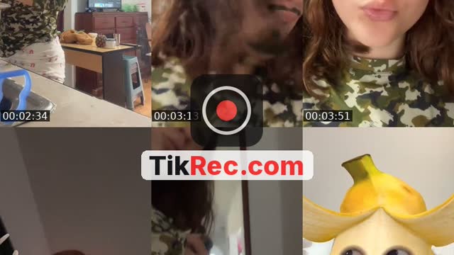 TikTok live: Stefania Padilla by @stefania._.padilla