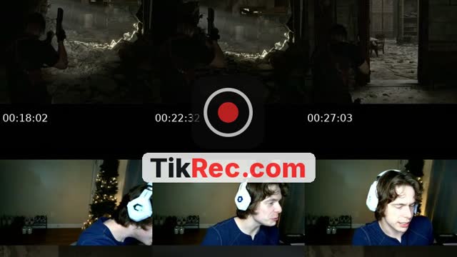 TikTok live: RE9 WITH MODSS AND COSPLAYYY by @david_jacksonn