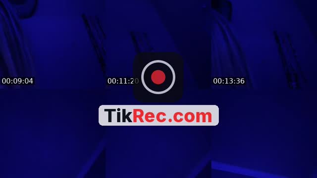 TikTok live: 0vulating while period? by @3is_wokee