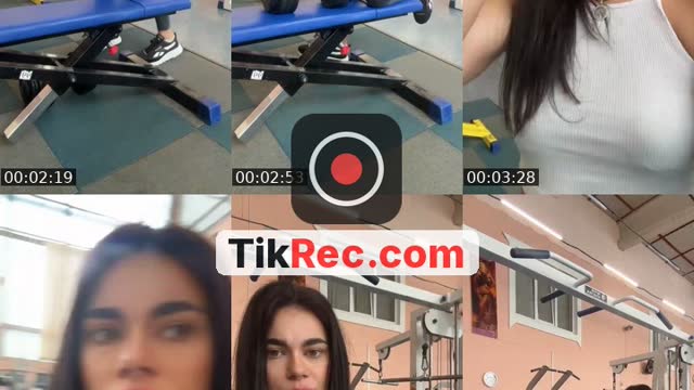 @v_i_k_t_o_r_i_a_42 TikTok live