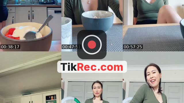 TikTok live: Hello everyone, สวัสดีค่ะ by @flag_iris