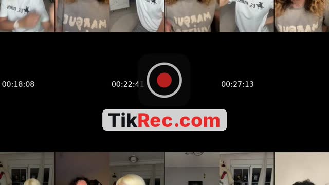 TikTok live: Evde pilates topla gobek caliş by @misshoca1