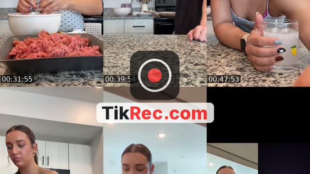 TikTok live: 👩🏽‍🍳 by @elliedivisspam
