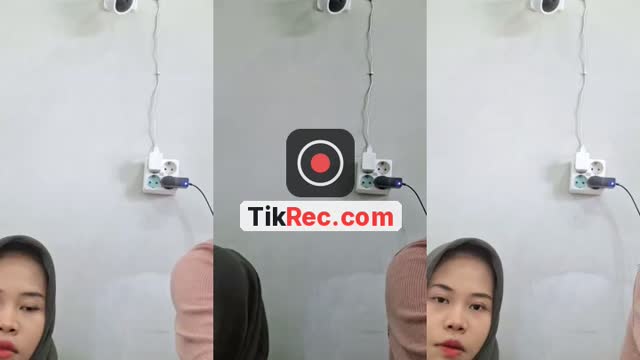 TikTok live: senin maniess🤩💇‍♀️ by @warsini.salon