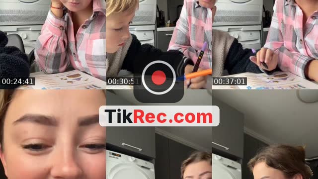 @xelena__mik TikTok live