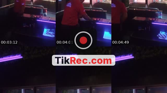 @bareto376 TikTok live
