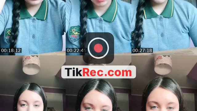 TikTok live: Hola by @jajjajhajaj4.7