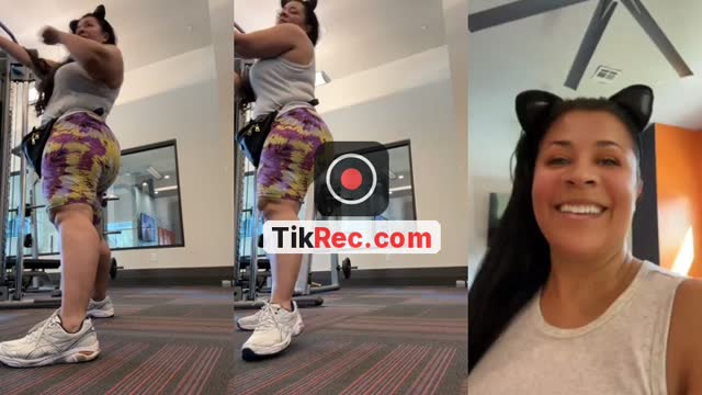 @charminsoftcake69 TikTok live
