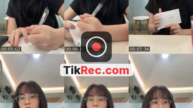 TikTok live: Jaga warung by @sayoraraw