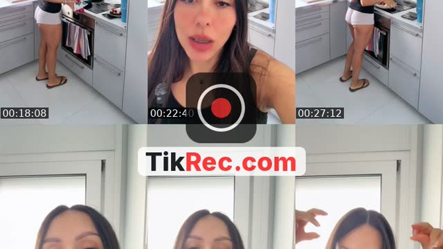 @vanefit_ TikTok live from 2026-09-22