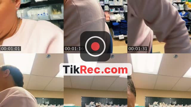 TikTok live: 💋Don’t join without gifting💋 by @jokes.on.you08