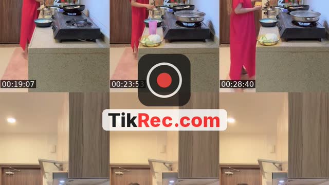 TikTok live: COOKING AYAM PENYET😍🎀 by @sasyaammar