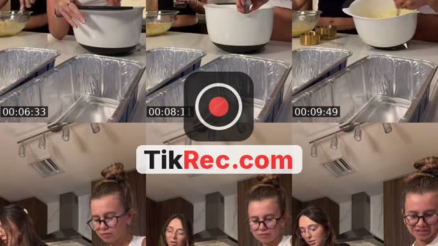 TikTok live: Bake with us! by @ash333x