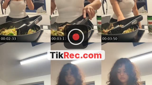 TikTok live: Uni cooking by @rxy.bb
