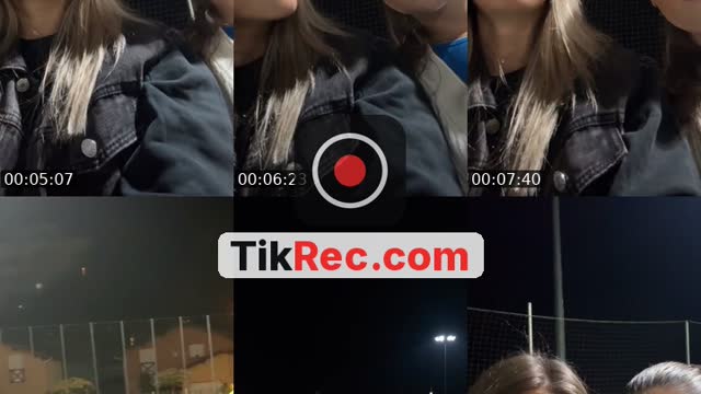 @emilie_hevia TikTok live
