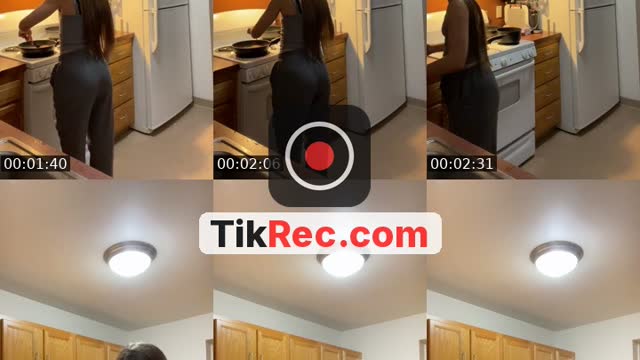 @freakklovee TikTok live from 2026-09-23