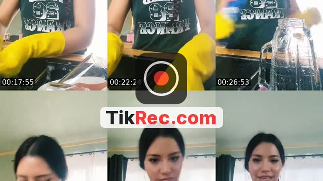 TikTok live: ¿Hacemos pan o ejercicio? 😂🙈 by @anyelinaandrade