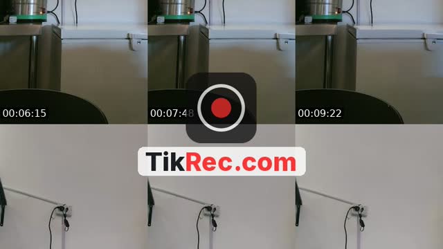 TikTok live: wtg? by @ms.shenggggg