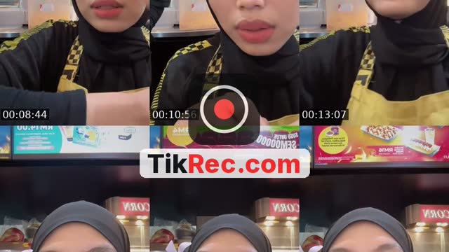 TikTok live: job vacancy available by @mayraaawr