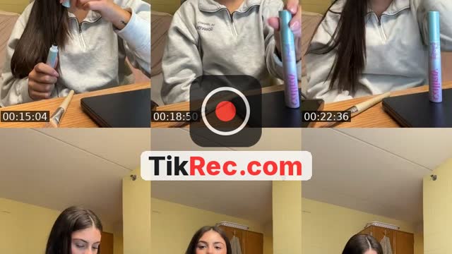 @juliaisbomb.com TikTok live from 2026-09-24