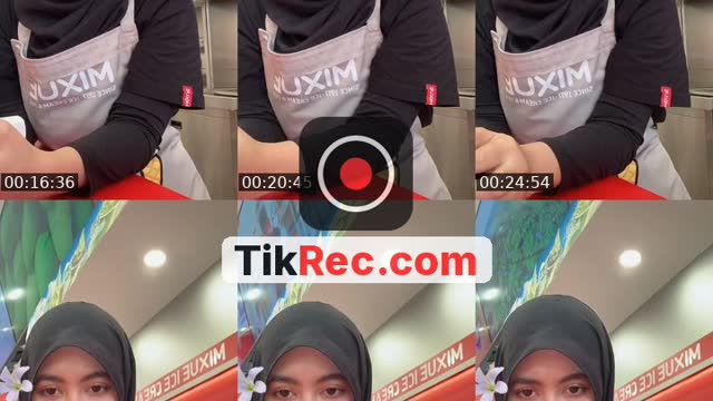 TikTok live: random by @nqvlry_