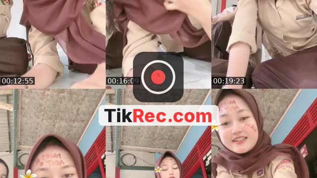 TikTok live: live bentar by @sska_slvnaaa13