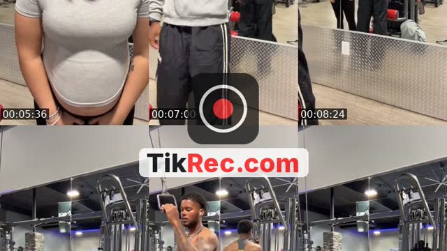 TikTok live: Back and biceps by @._applejax._