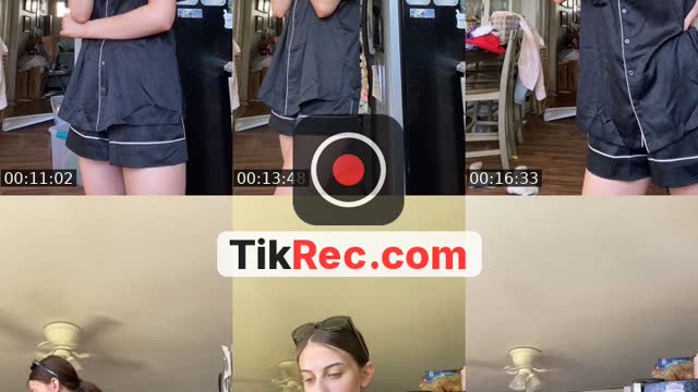 TikTok live: FRIYAY by @elenahp