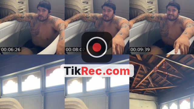 TikTok live: Ice Bath🥶🥶 by @db_fitness5