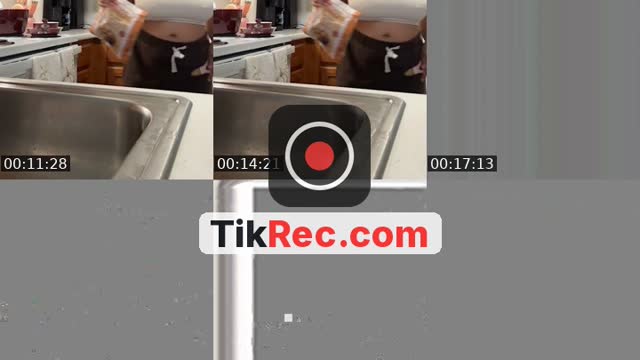 TikTok live: Cooking by @wellknownlibra