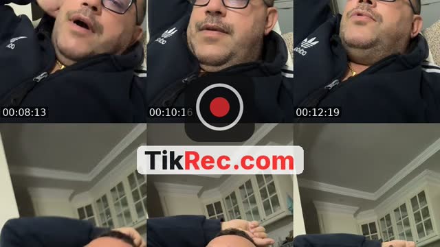 @akin33.34 TikTok live
