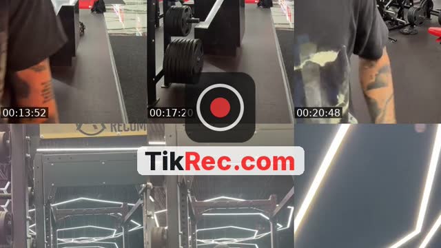 TikTok live: Say hi ily by @posterboyren