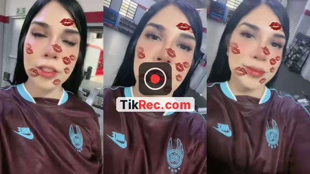 @saintrous77 TikTok live