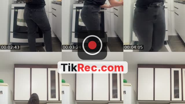 @tauanamartinelli TikTok live