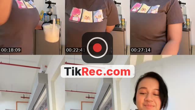 TikTok live: Bosan la by @littlemissain