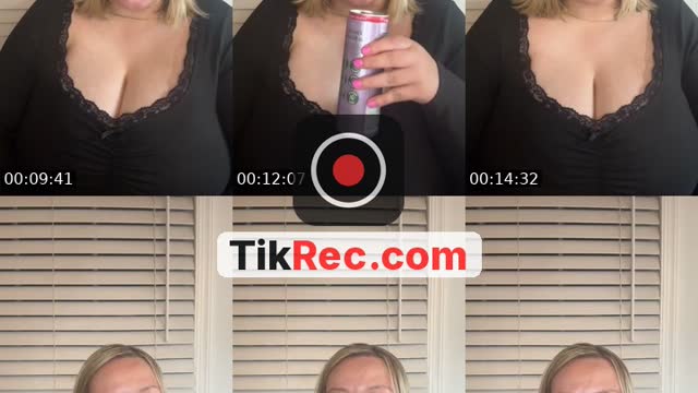 TikTok live: Happy Tuesday 🤓☝🏻 by @sammmiiiiii18