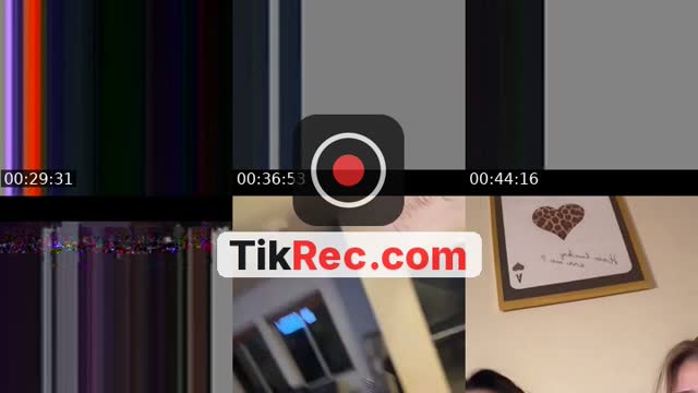 TikTok live: HANG W USSSS by @ashspam___