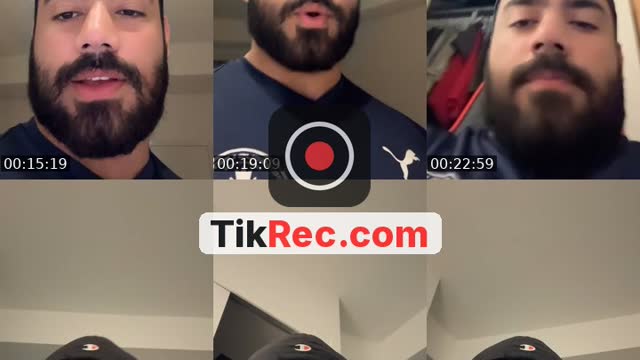 TikTok live: 🐺👀 by @boberb