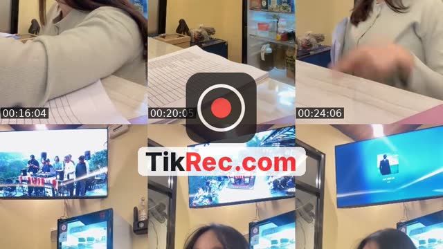 TikTok live: kerja by @nisaaaaavv