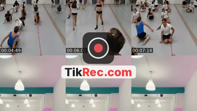 @vstudiodance TikTok live