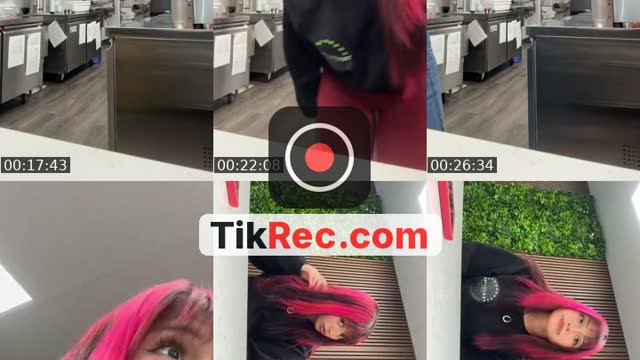 TikTok live: Boba 🧋 by @dvn3ry.luvs.chae